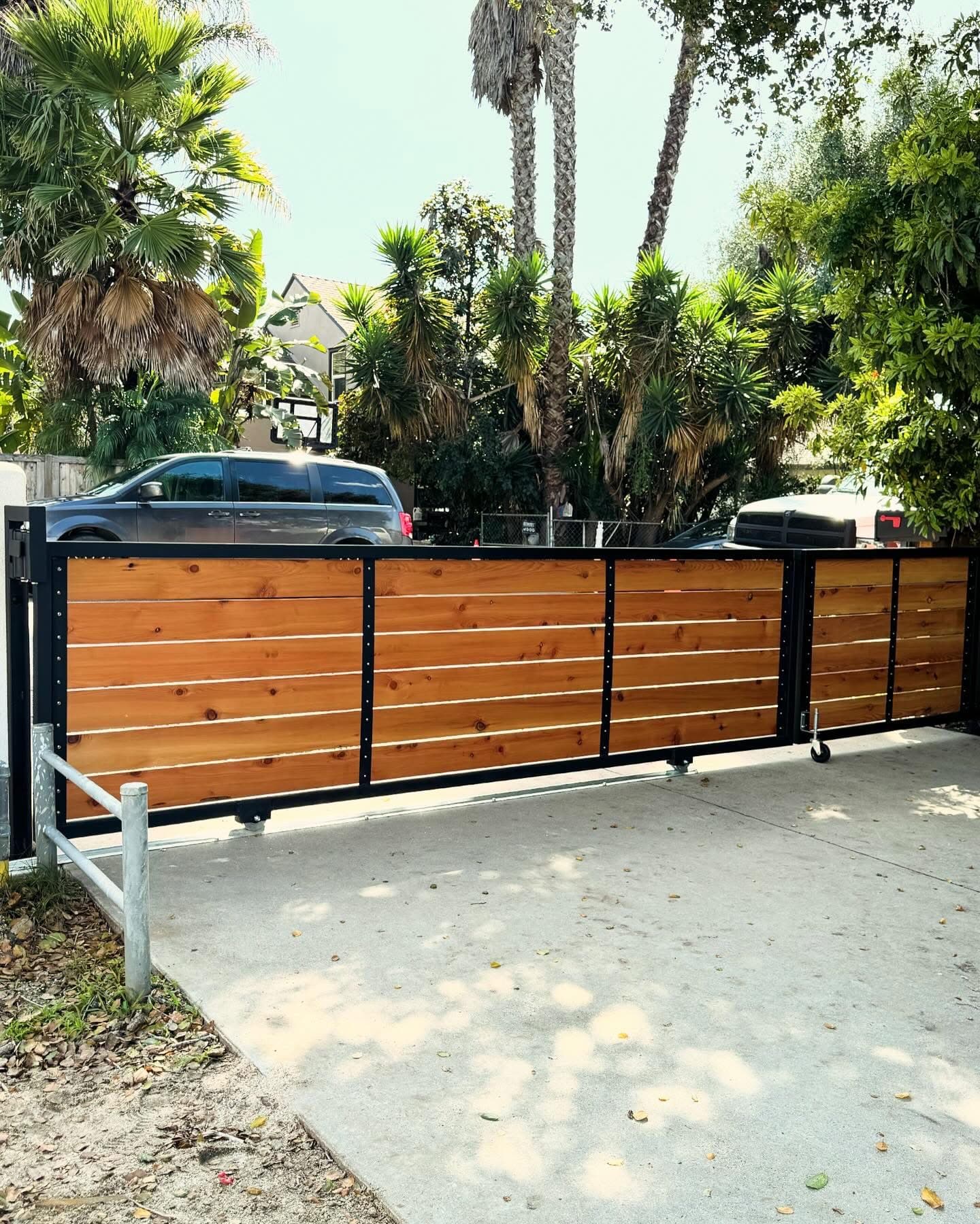 Ventura - Holt St. 2